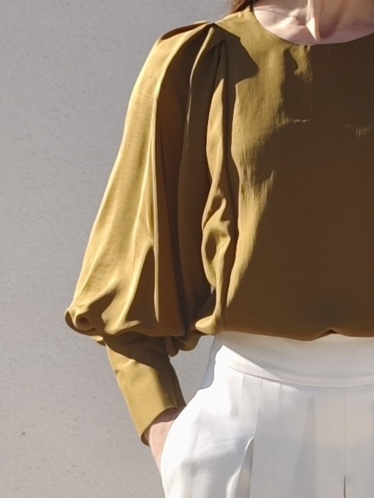 blúzka_MINIMAL_silk - veľkosť: L