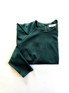 top_ONE_ dark green