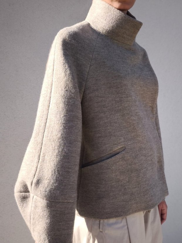 coat _SIX_ - size: S, color: grey