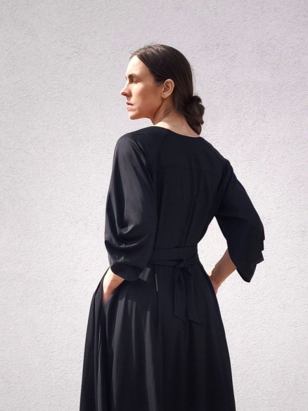 šaty_EIGHT_ viscose satin - veľkosť: XS, farba: čierna