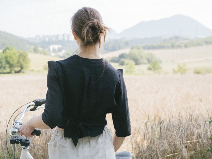 crop top_TWIST_čierny ĽAN - veľkosť: 44