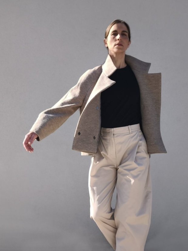 coat _SIX_ - size: S, color: grey