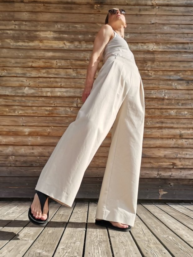 trousers_THREE_