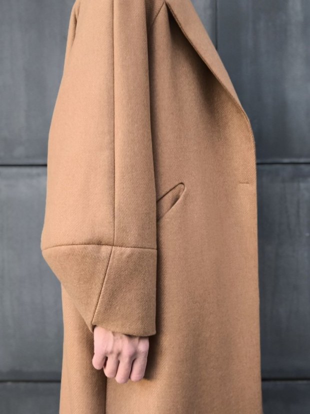 coat _FIVE_ - size: S, color: camel