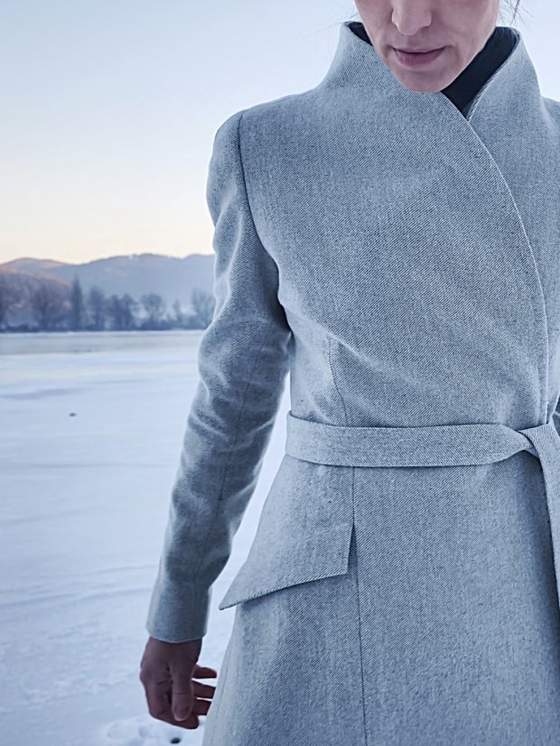 kabát _THREE_ - veľkosť: 38, farba: čokoládová