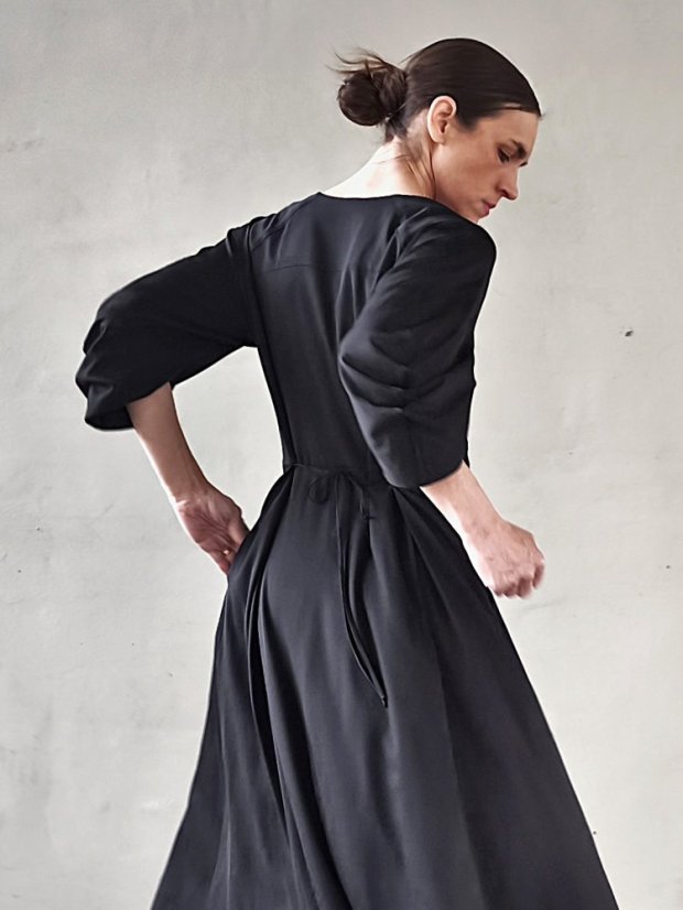 šaty_EIGHT_ viscose satin - veľkosť: XS, farba: čierna