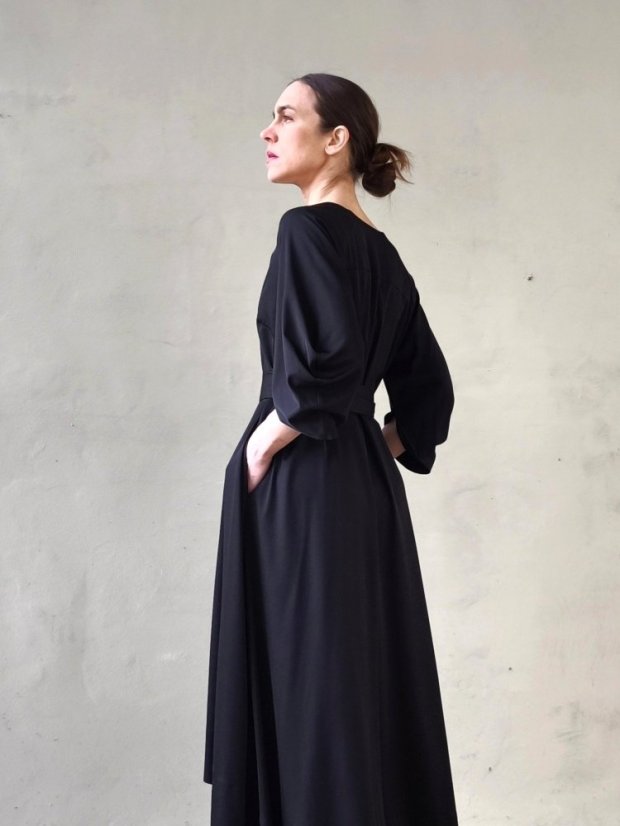šaty_EIGHT_ viscose satin - veľkosť: XS, farba: čierna