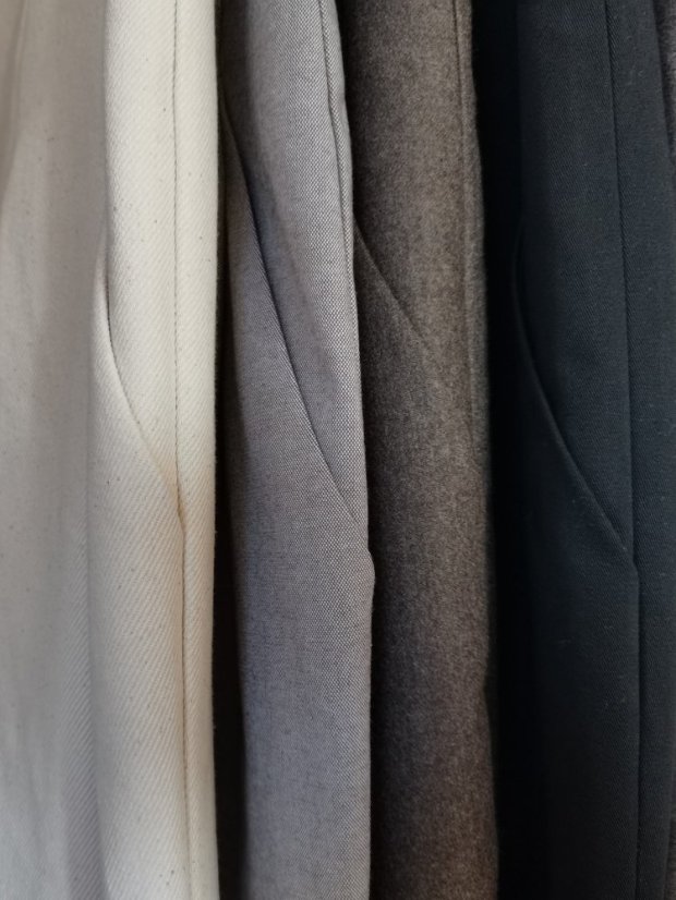 trousers_THREE_